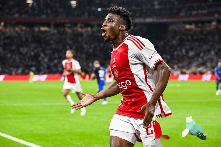 爱游戏导航中心今夜荷甲焦点战，勒沃库森止住颓势，态度坚定，轮换策略成焦点的简单介绍