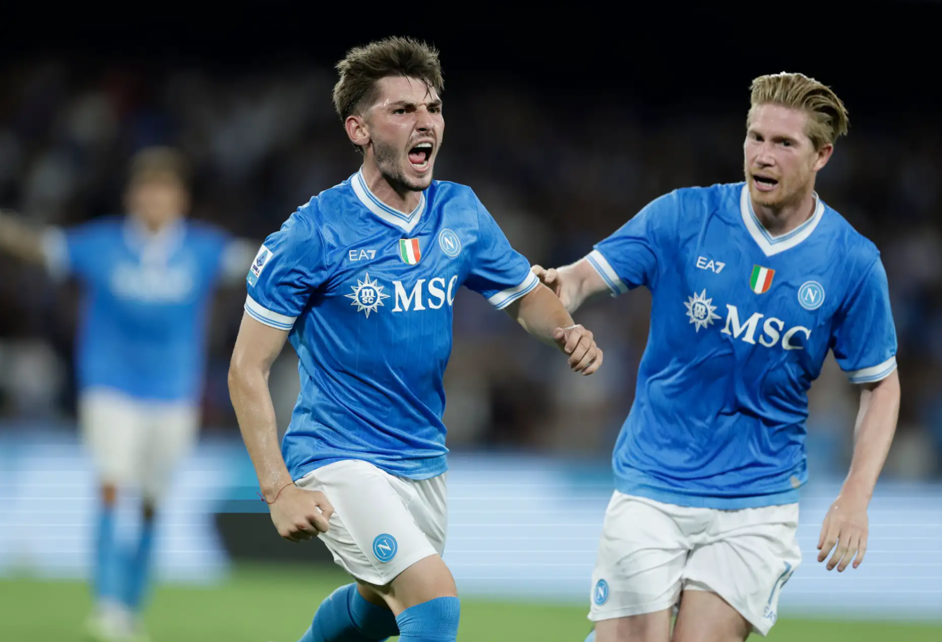 爱游戏平台首页欧冠清晨走向成谜；多特蒙德扳平良机；质疑声仍在；资深球员宣示担当的简单介绍